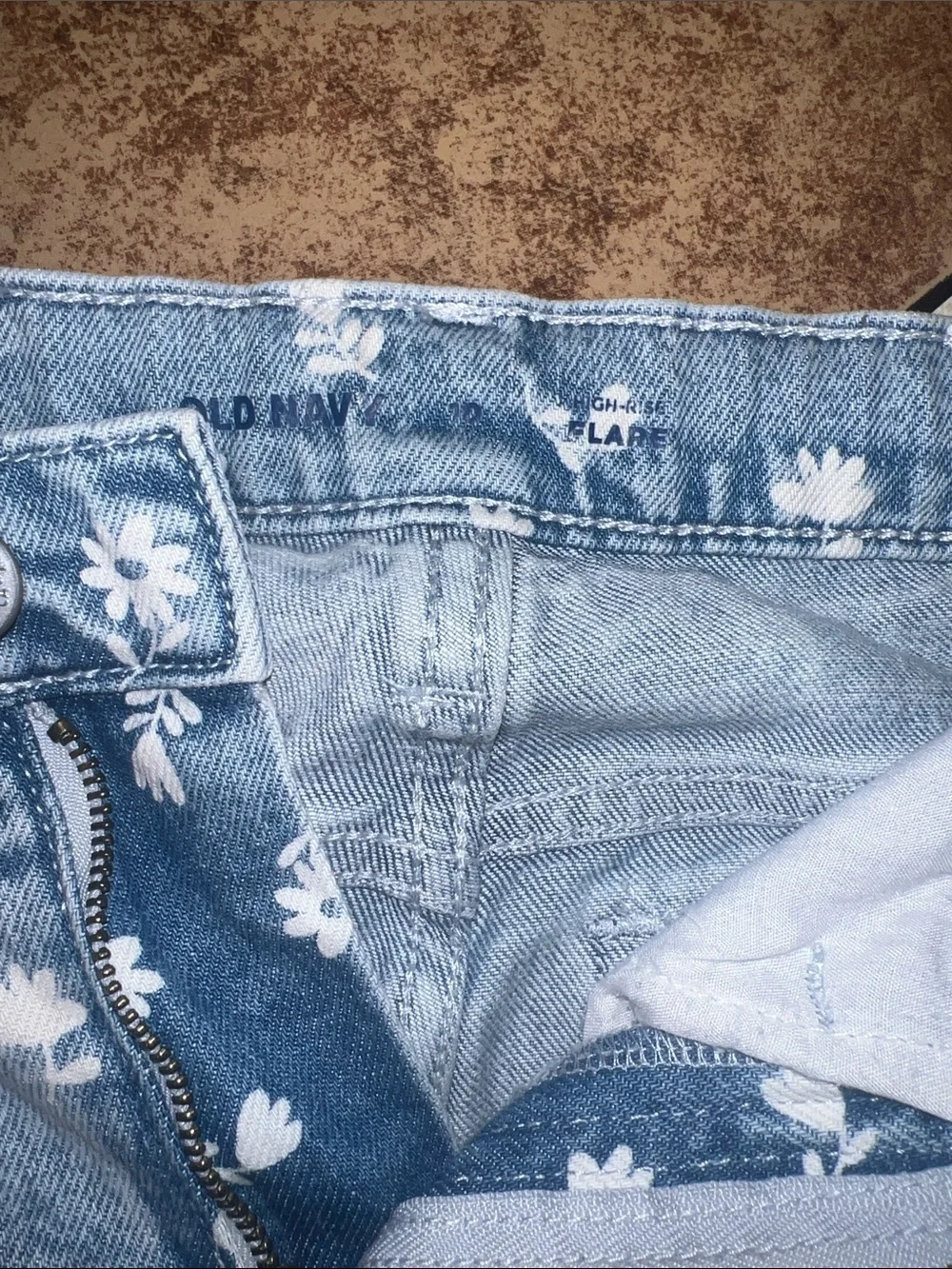 Old Navy Light Blue Floral Print Jeans for Kids